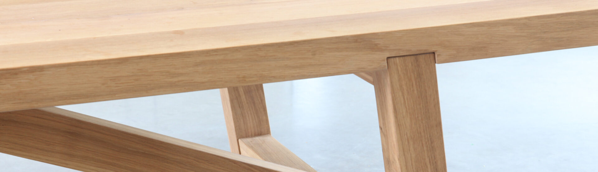Bespoke Wooden Tables Wiltshire & London